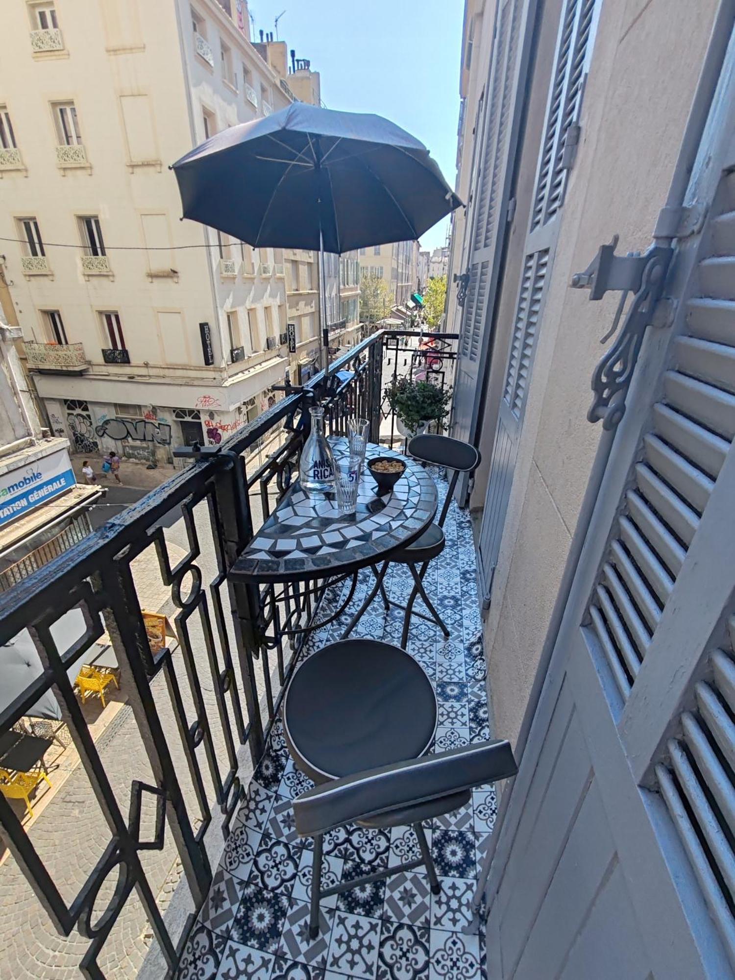 Apartamento T3 Grand Balcon Au Coeur Du Vieux Port Marsella Exterior foto
