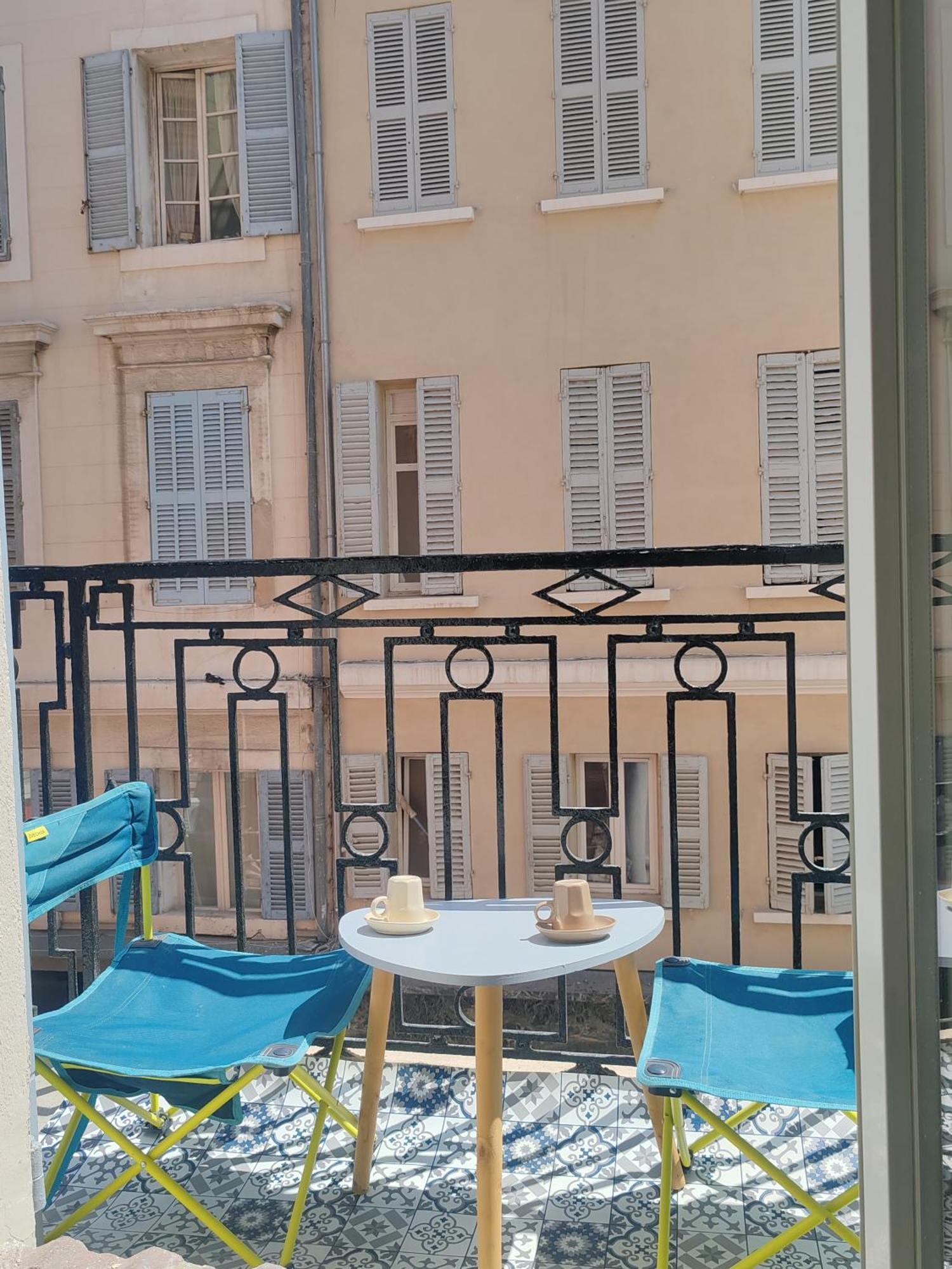 Apartamento T3 Grand Balcon Au Coeur Du Vieux Port Marsella Exterior foto
